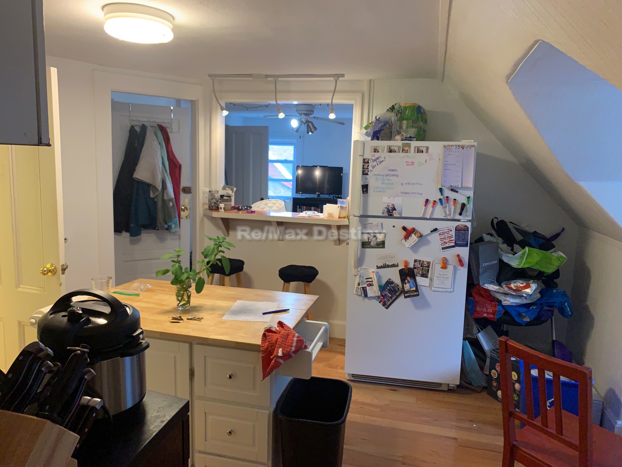 2 bed, 1 bath apartment for rent at 10 Stanford Terr Unit 2, Somerville — photo 1 of 13