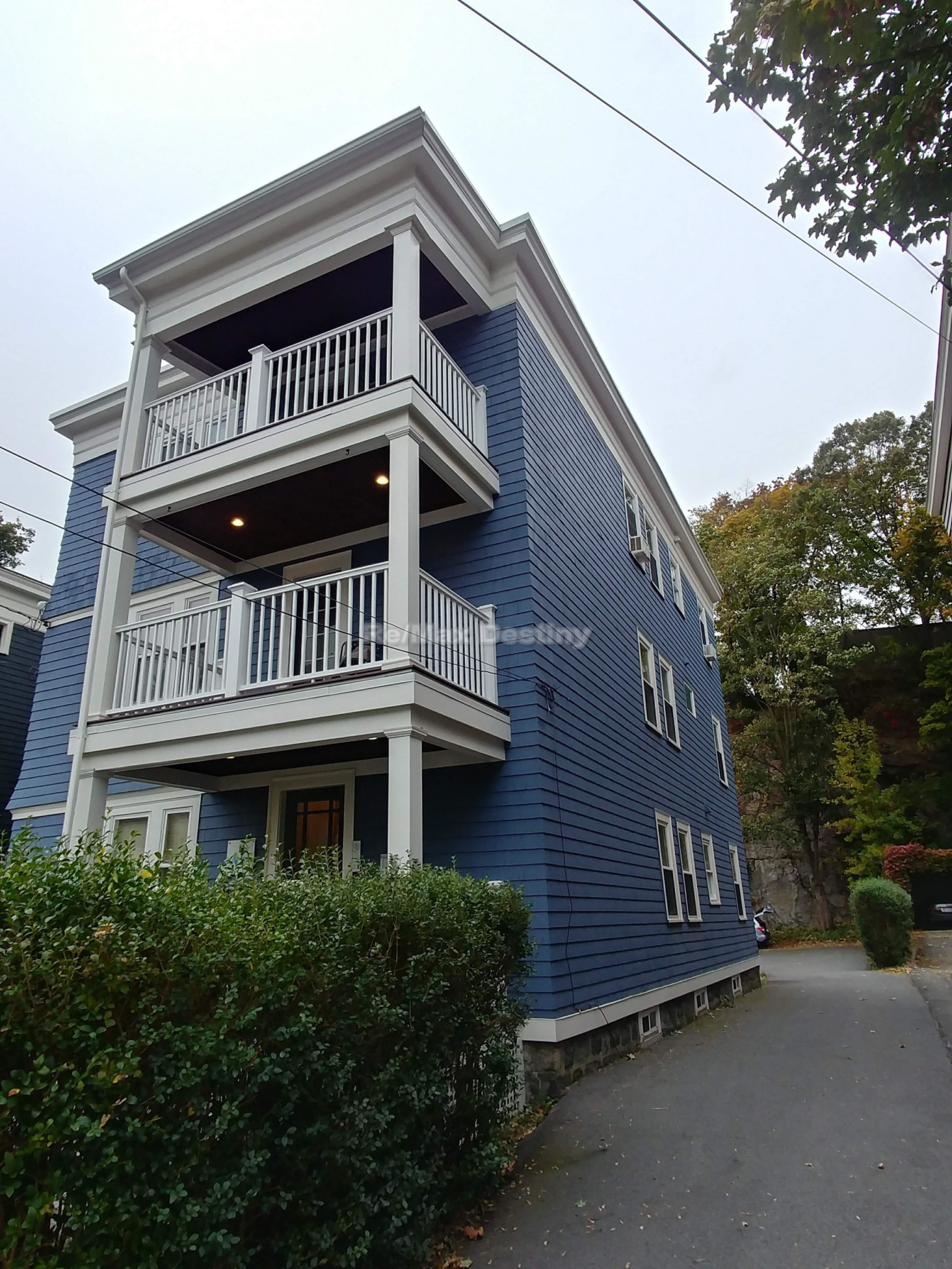 21 Saint Peter St, Jamaica Plain