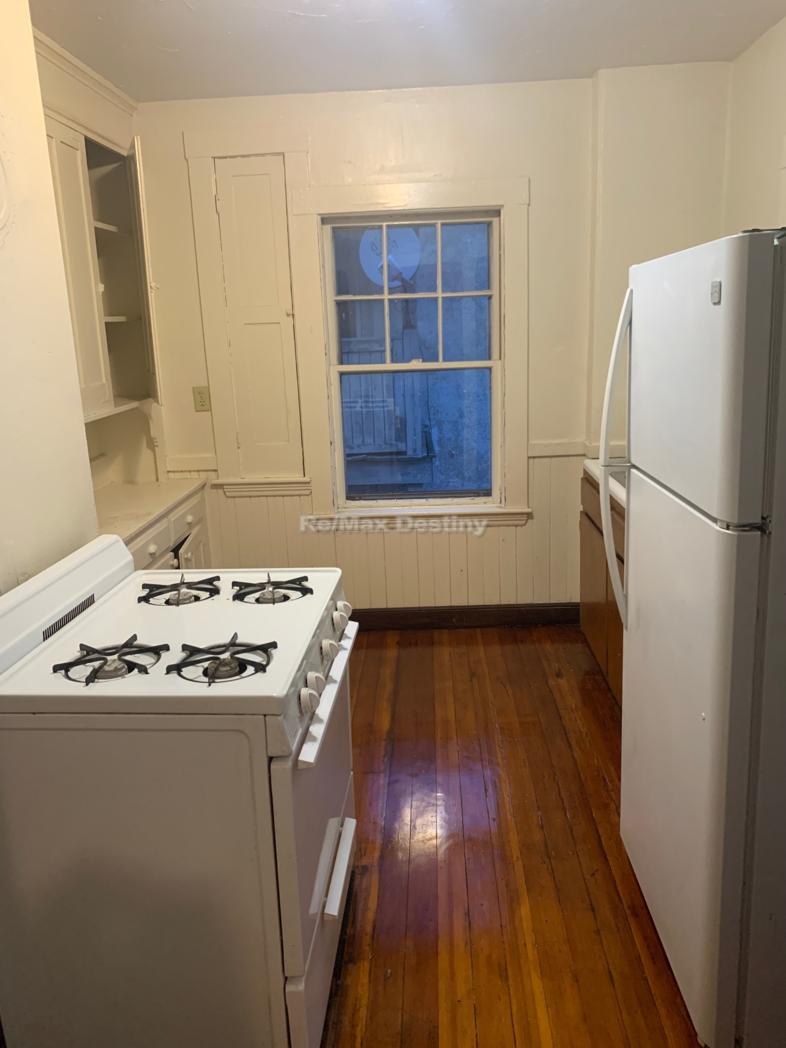 2 bed, 1 bath apartment for rent at 8 Charles E Ryan Rd Unit 1, Somerville — photo 5 of 15