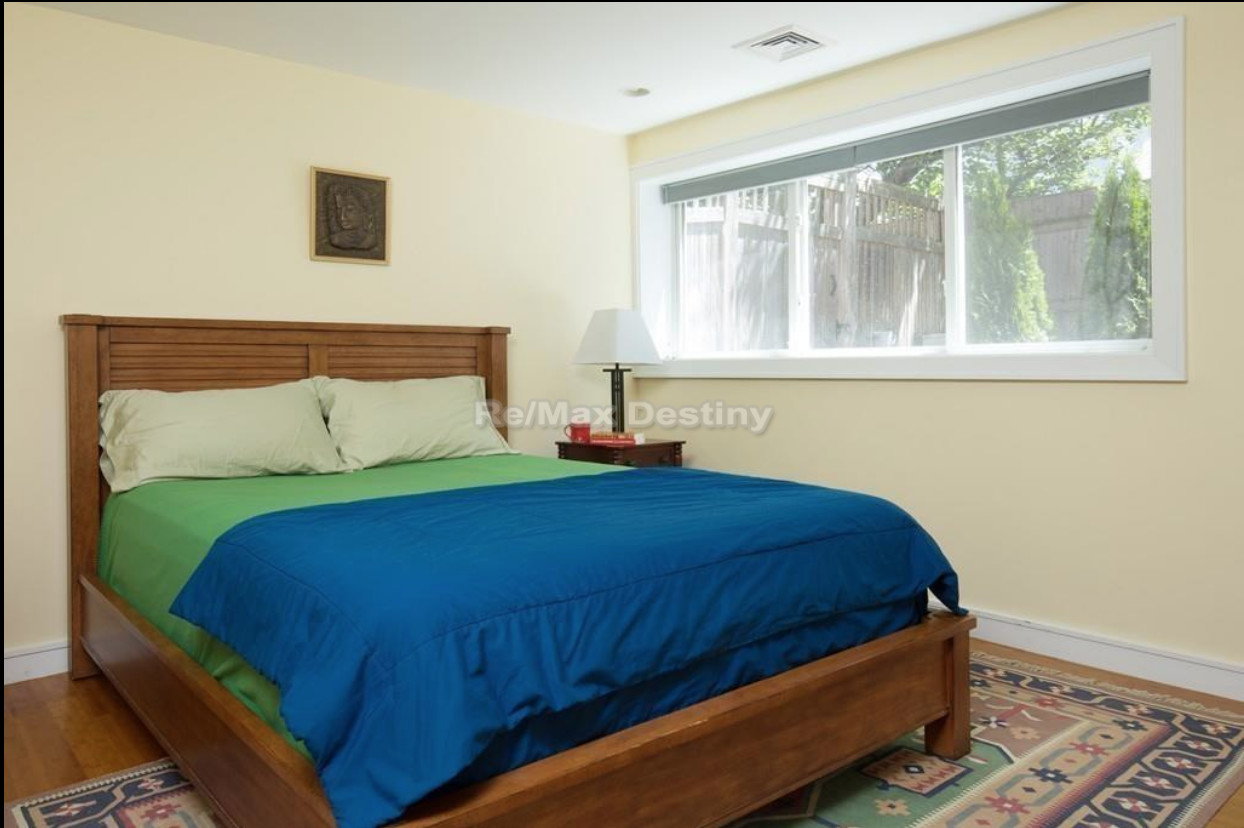 2 bed, 1 bath apartment for rent at 27 West St Unit 1, Mid Cambridge — photo 23 of 25