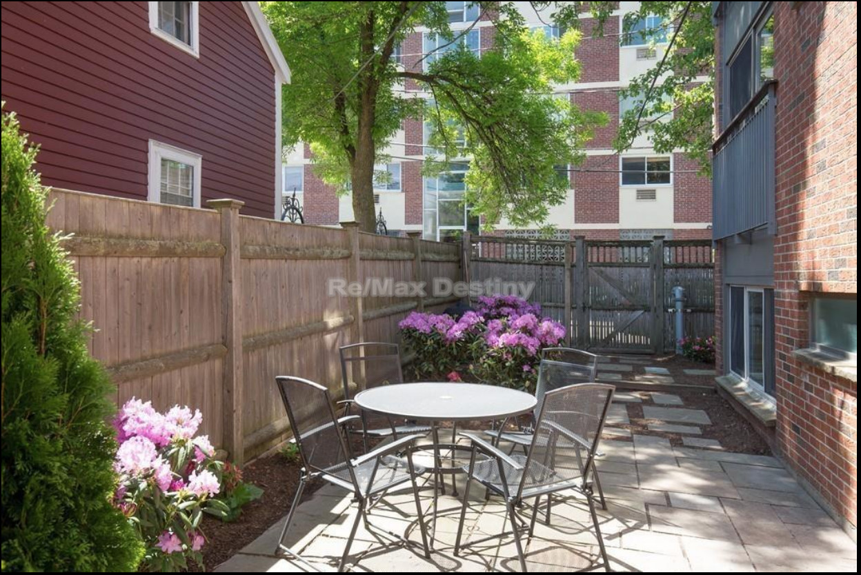 2 bed, 1 bath apartment for rent at 27 West St Unit 1, Mid Cambridge — photo 14 of 25