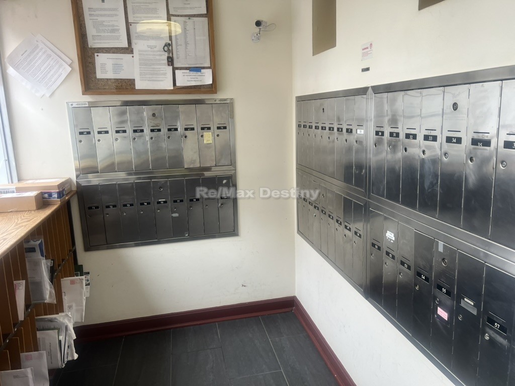 Photos of apartment on Harvard St.,Cambridge MA 02139