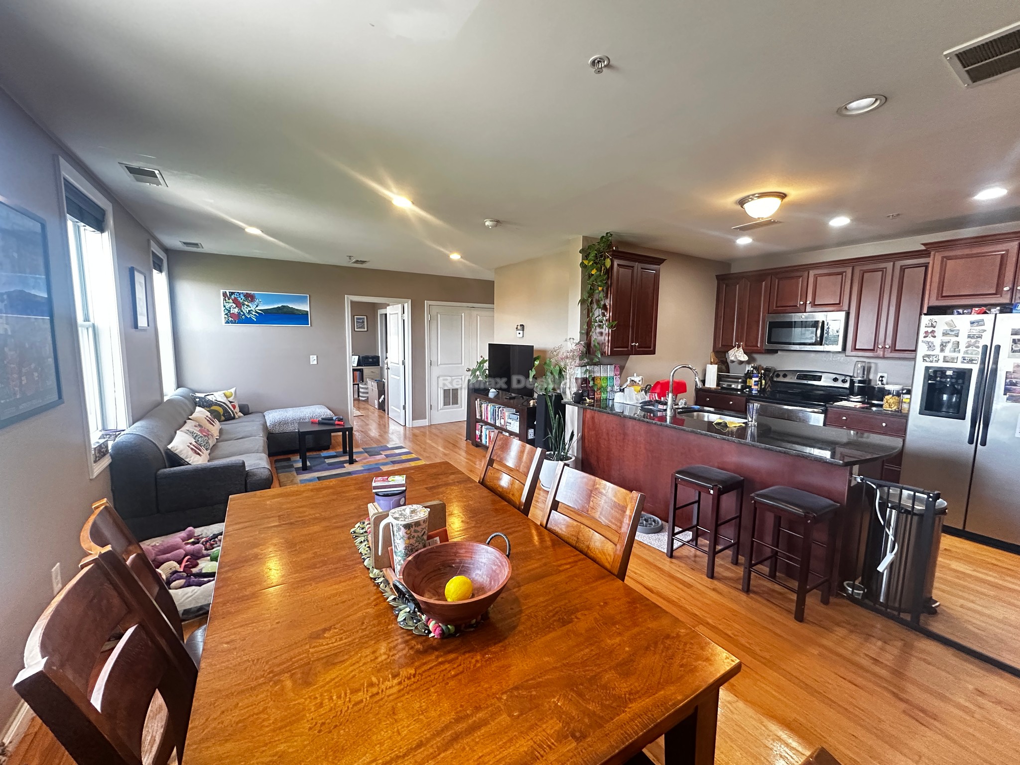 Photos of apartment on Fellsway W,Somerville MA 02155