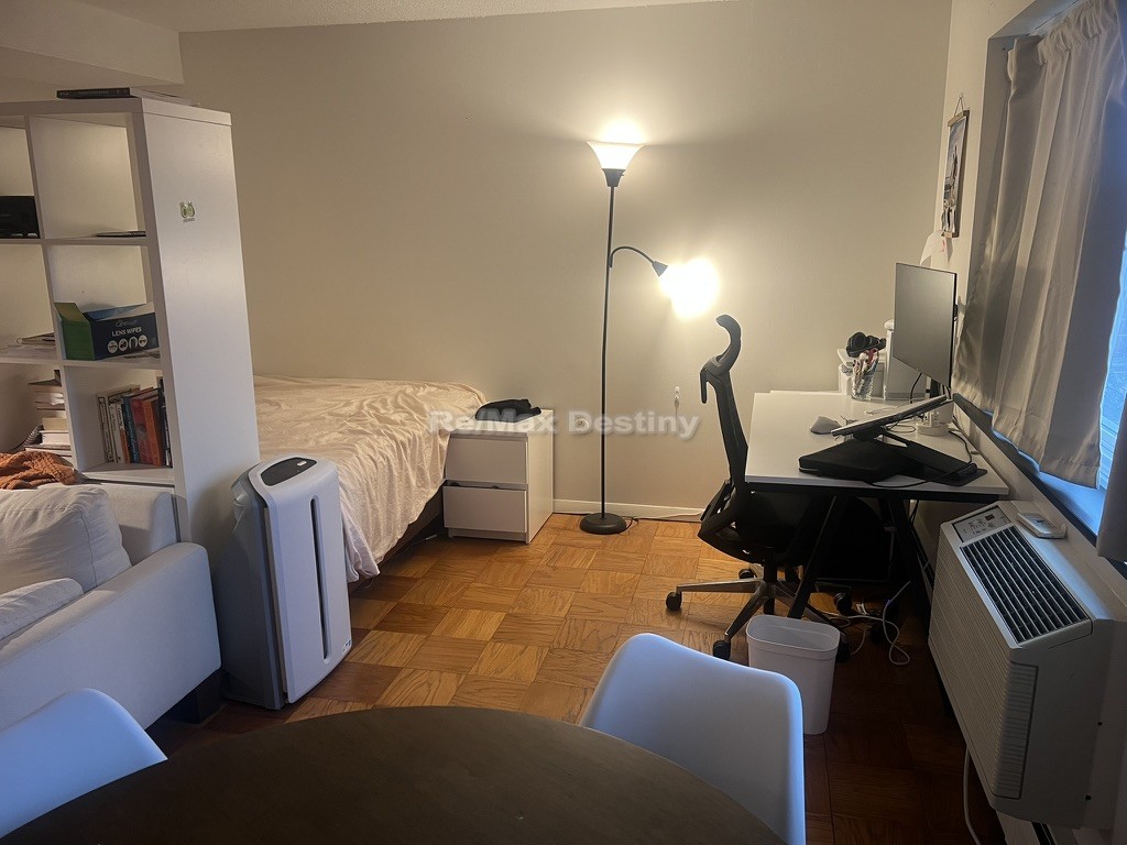 Photos of apartment on Harvard St.,Cambridge MA 02139