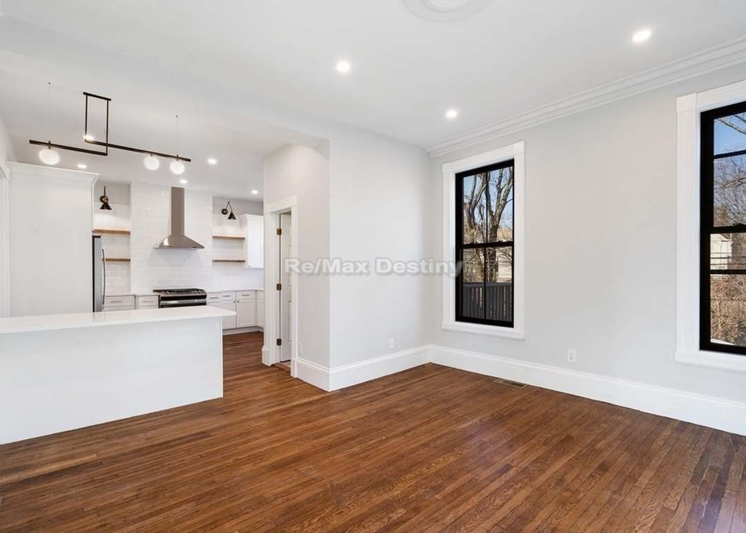 Photos of apartment on Monadnock St.,Boston MA 02125