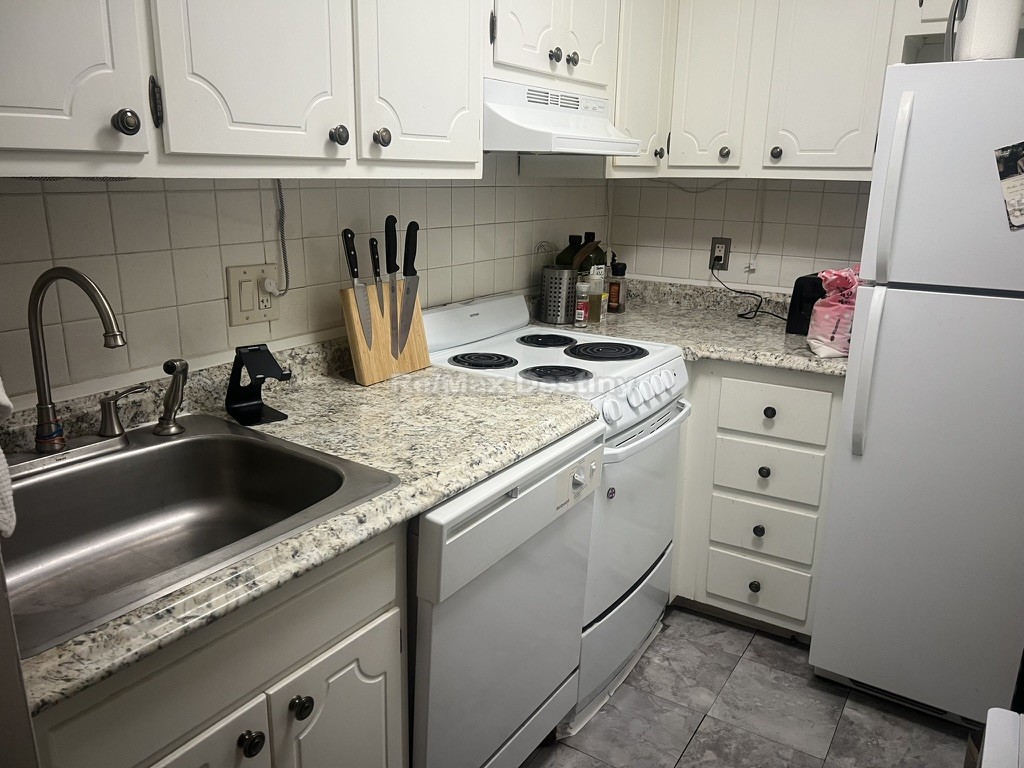 Photos of apartment on Harvard St.,Cambridge MA 02139
