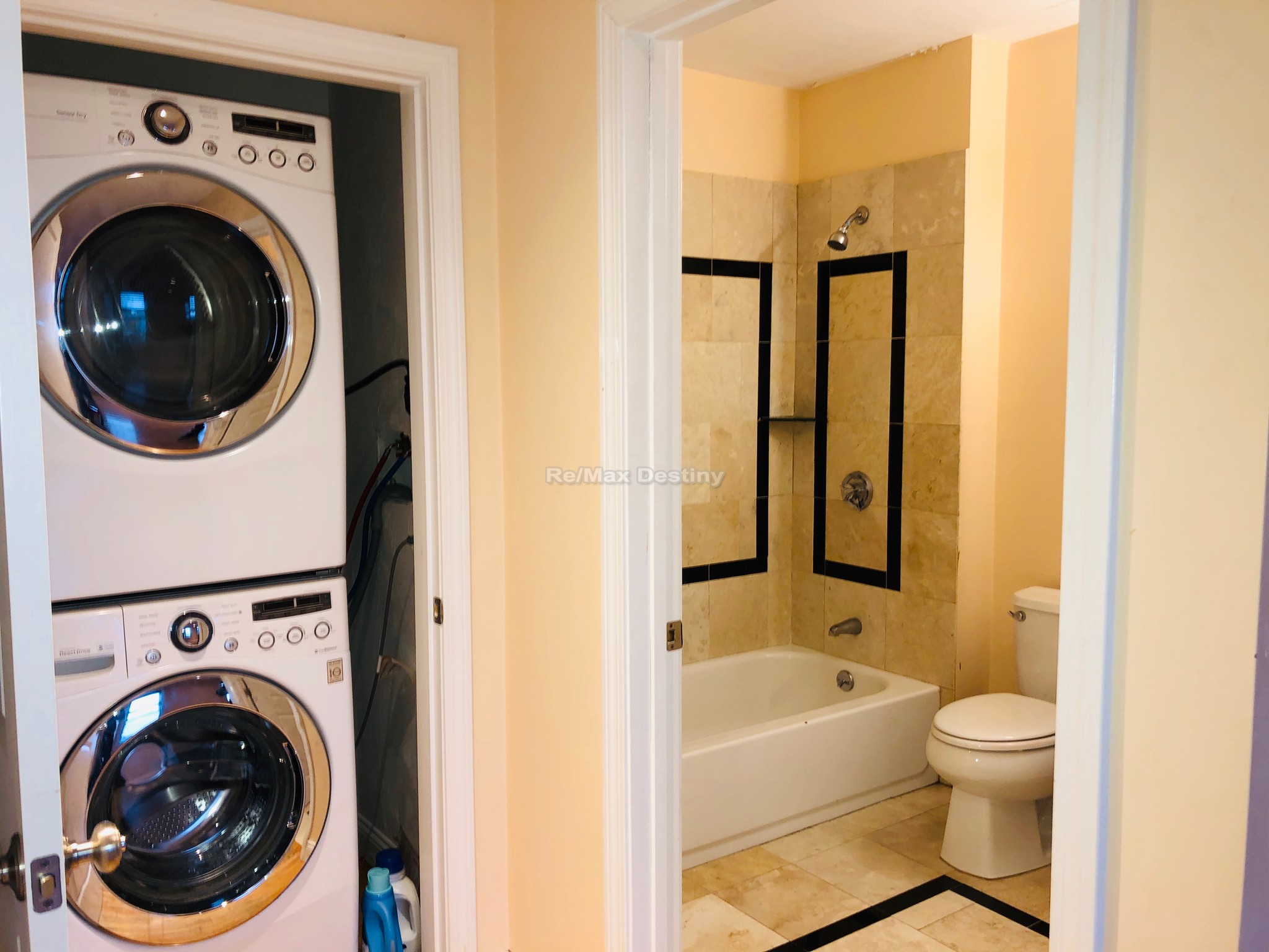 Photos of apartment on Fellsway W,Somerville MA 02155