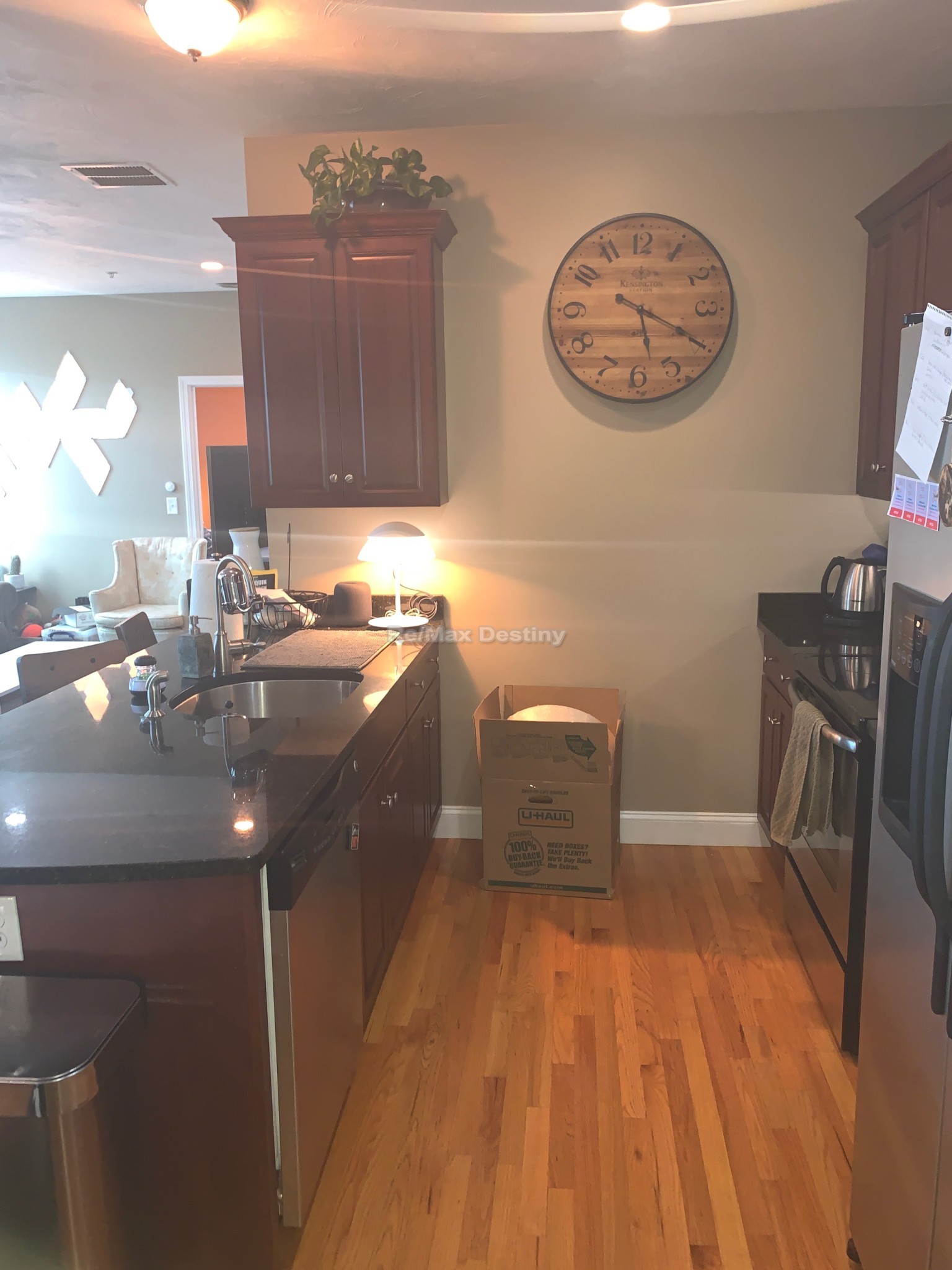 Photos of apartment on Fellsway W,Somerville MA 02145