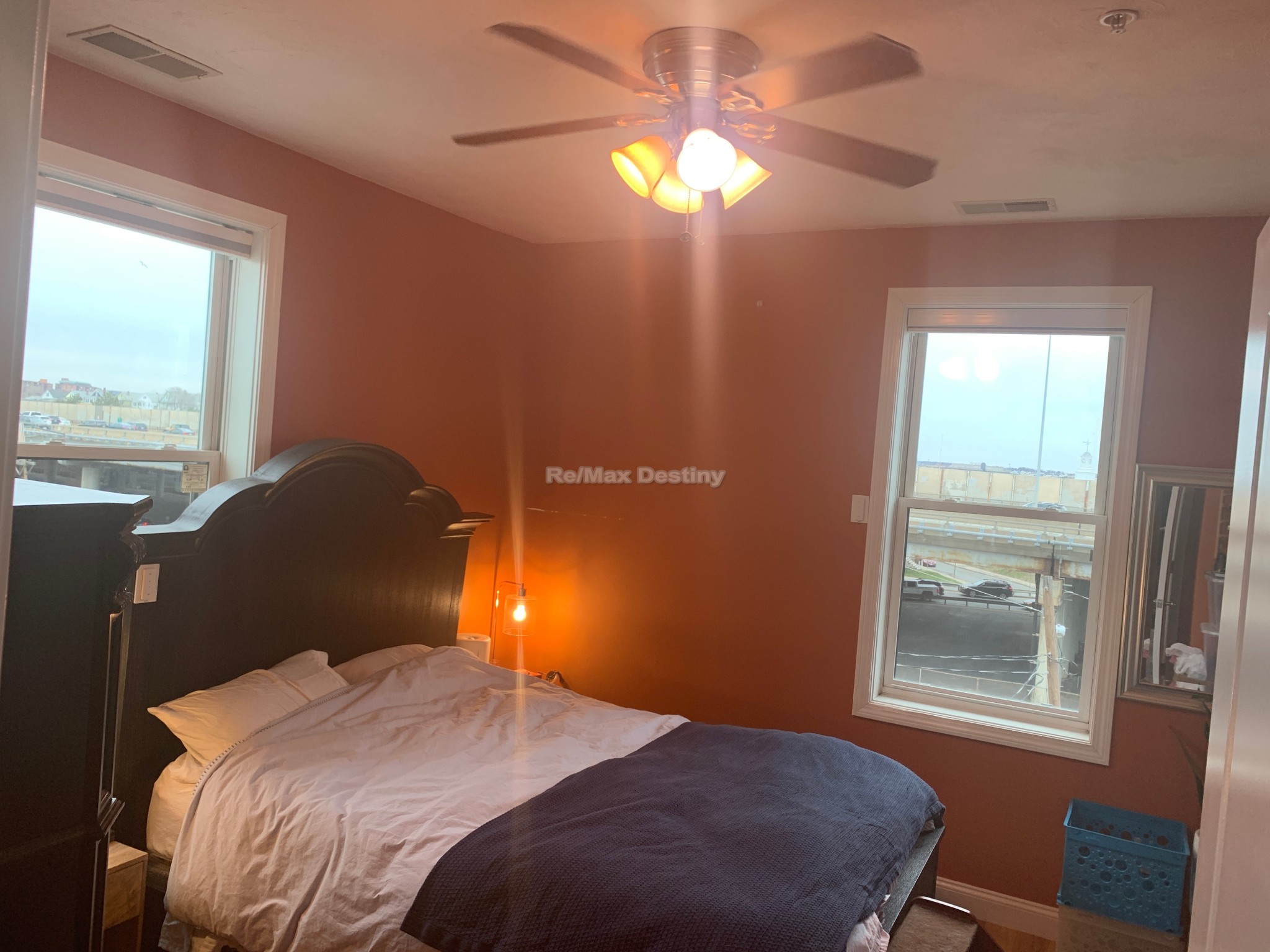 Photos of apartment on Fellsway W,Somerville MA 02145