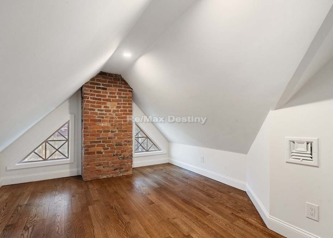 Photos of apartment on Monadnock St.,Boston MA 02125