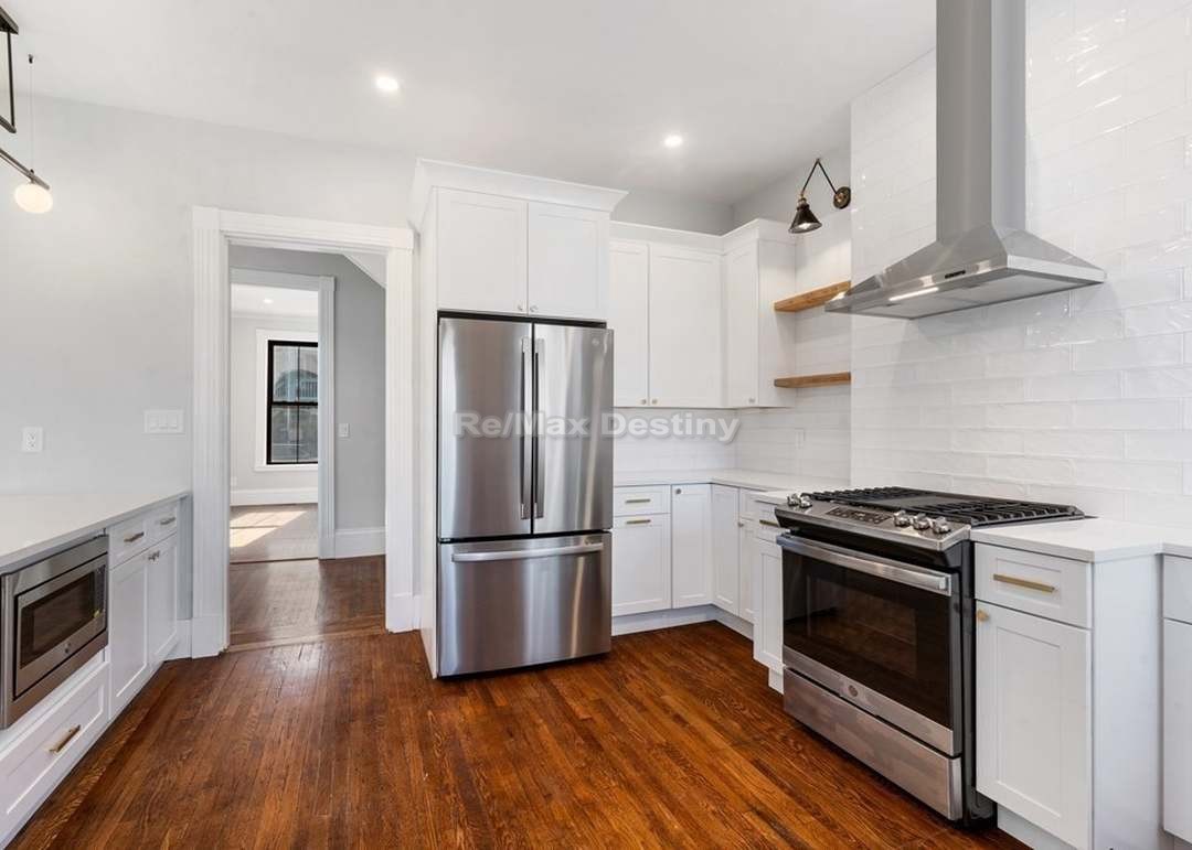 Photos of apartment on Monadnock St.,Boston MA 02125