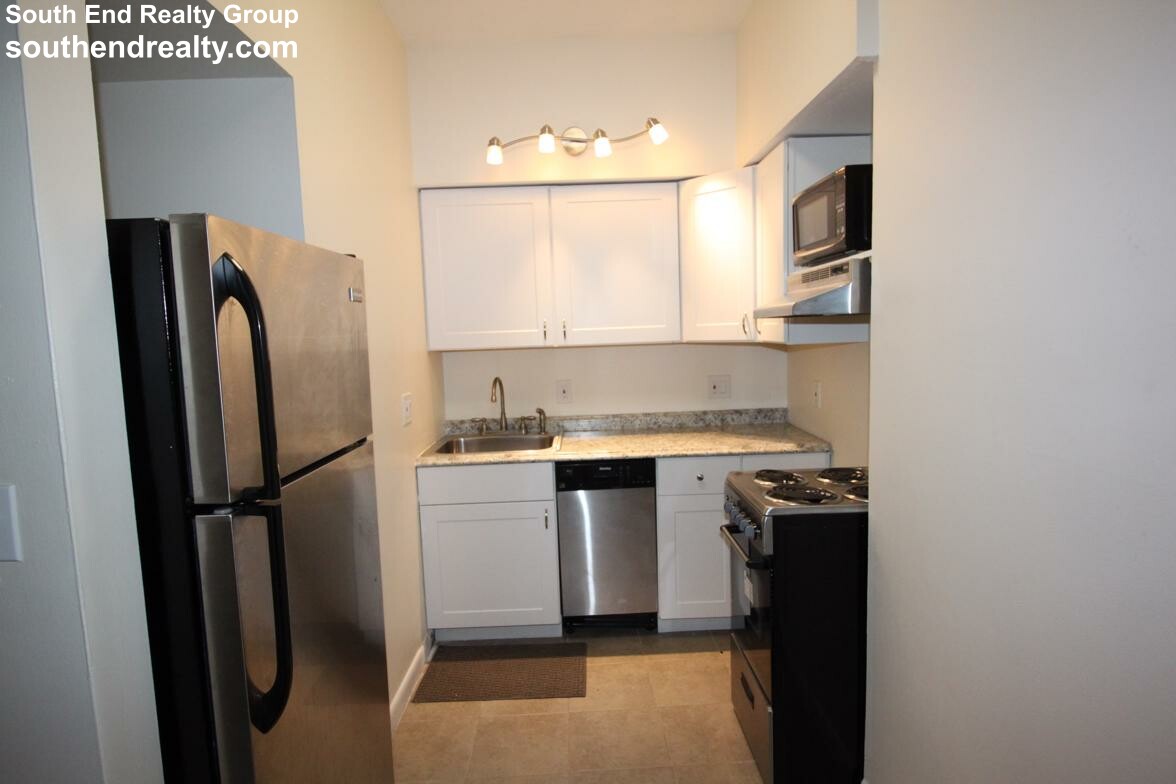 Studio bed, 1 bath apartment for rent at 420 Mass Ave Unit 3, South End — photo 5 of 17