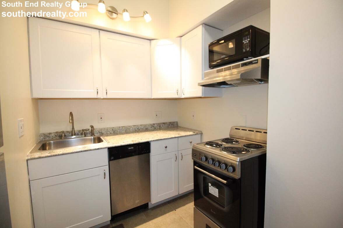 Studio bed, 1 bath apartment for rent at 420 Mass Ave Unit 3, South End — photo 7 of 17