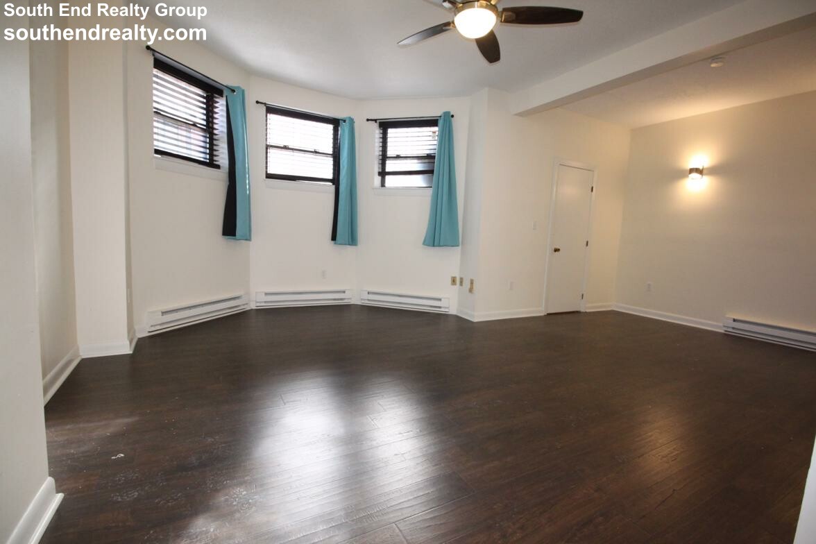 Studio bed, 1 bath apartment for rent at 420 Mass Ave Unit 3, South End — photo 2 of 17