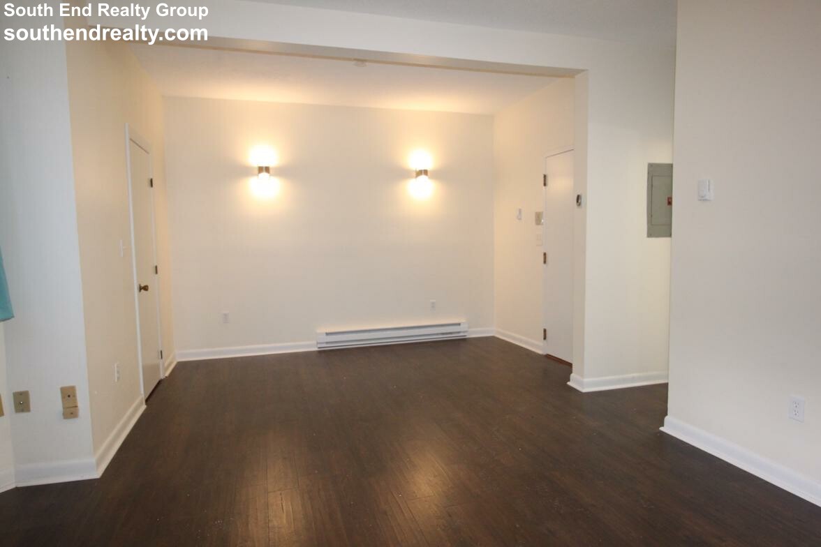 Studio bed, 1 bath apartment for rent at 420 Mass Ave Unit 3, South End — photo 4 of 17