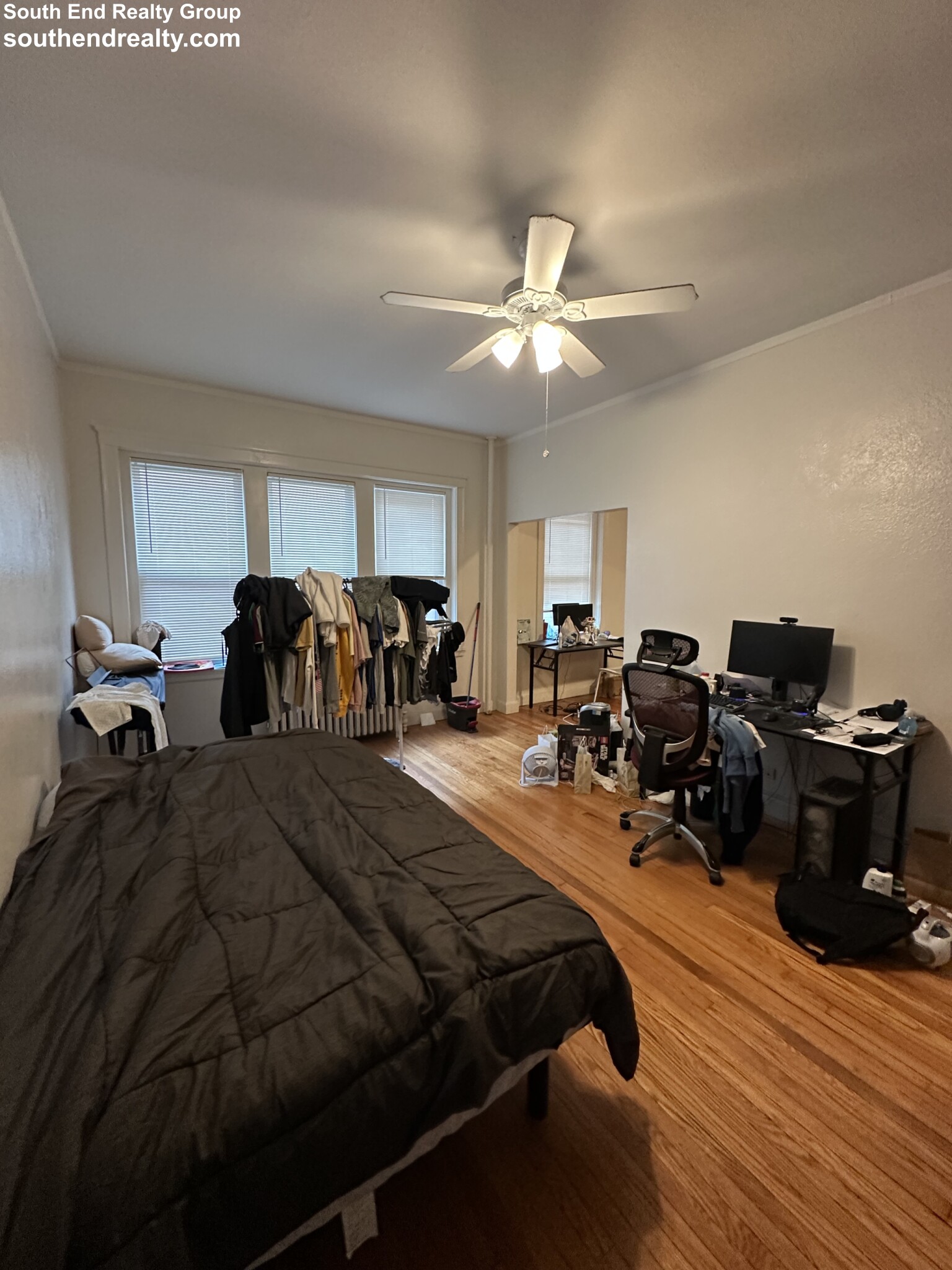 https://ygl-photos.s3.us-west-004.backblazeb2.com/640W682f6d4c62c01.jpg