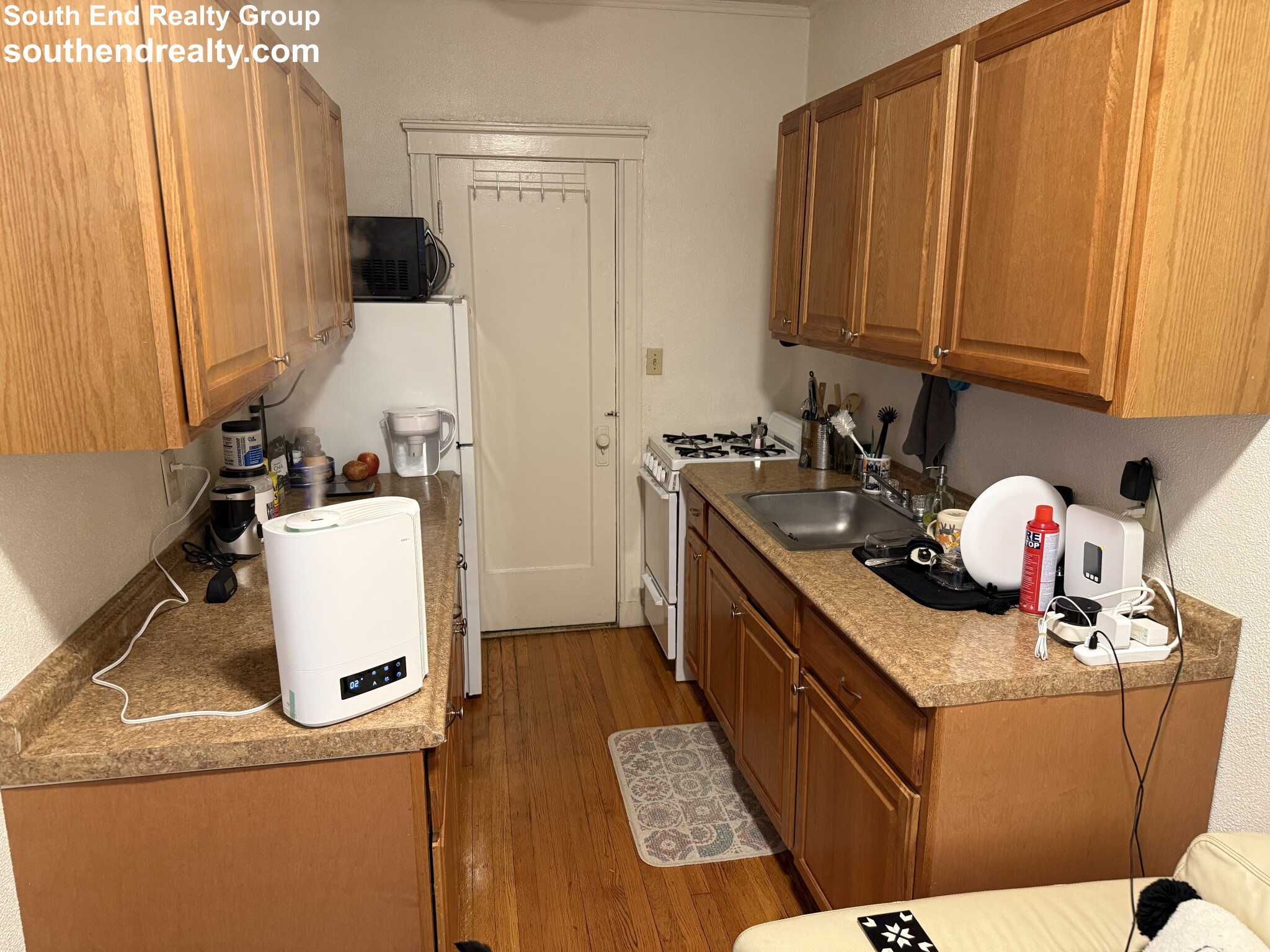 https://ygl-photos.s3.us-west-004.backblazeb2.com/640W6839e4864880a.jpg