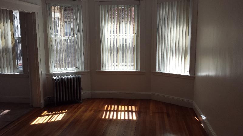 Studio bed, 1 bath apartment for rent at 121 Park Dr Unit 25, Fenway — photo 2 of 10