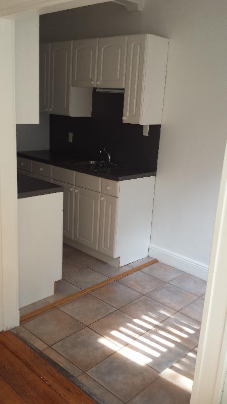 Studio bed, 1 bath apartment for rent at 121 Park Dr Unit 25, Fenway — photo 3 of 10
