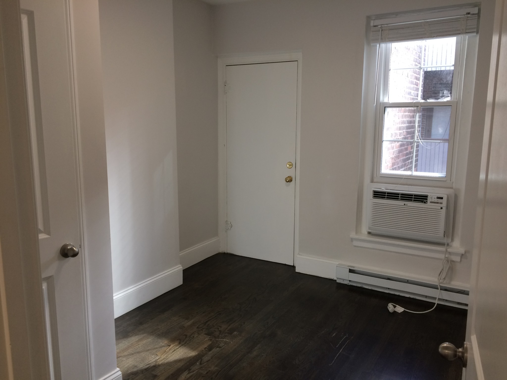 3 bed, 1 bath apartment for rent at 20 Clearway St Unit 6, Back Bay — photo 7 of 9