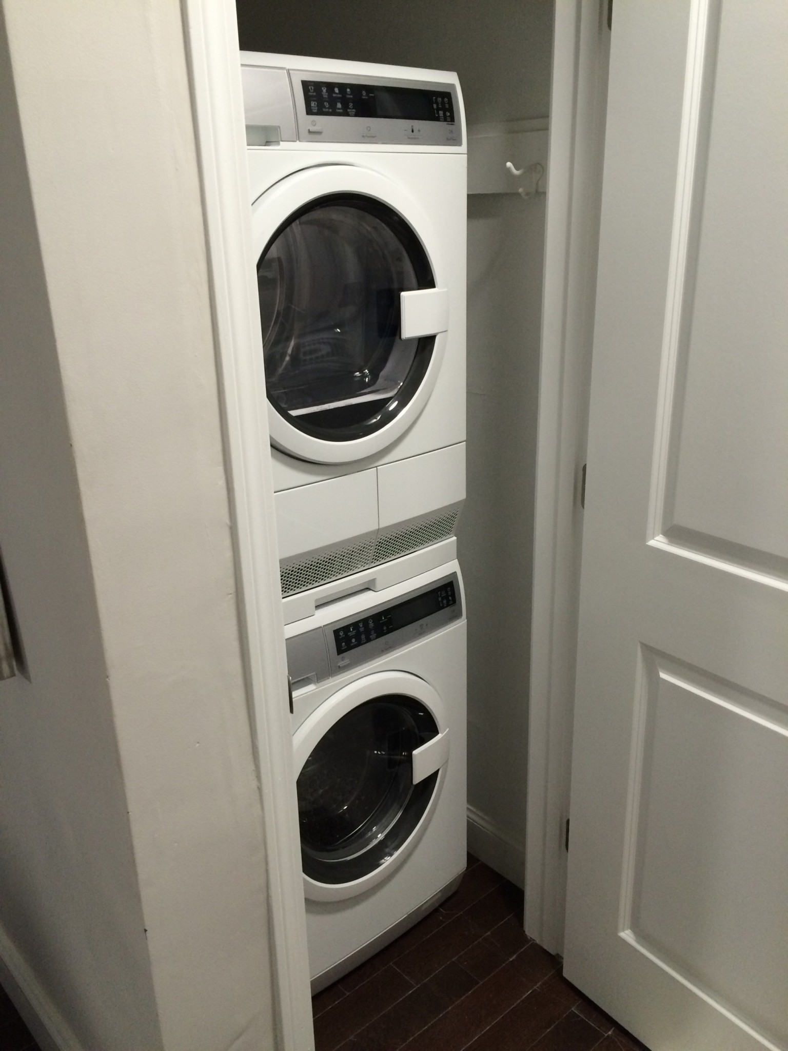 3 bed, 1 bath apartment for rent at 20 Clearway St Unit 6, Back Bay — photo 9 of 9
