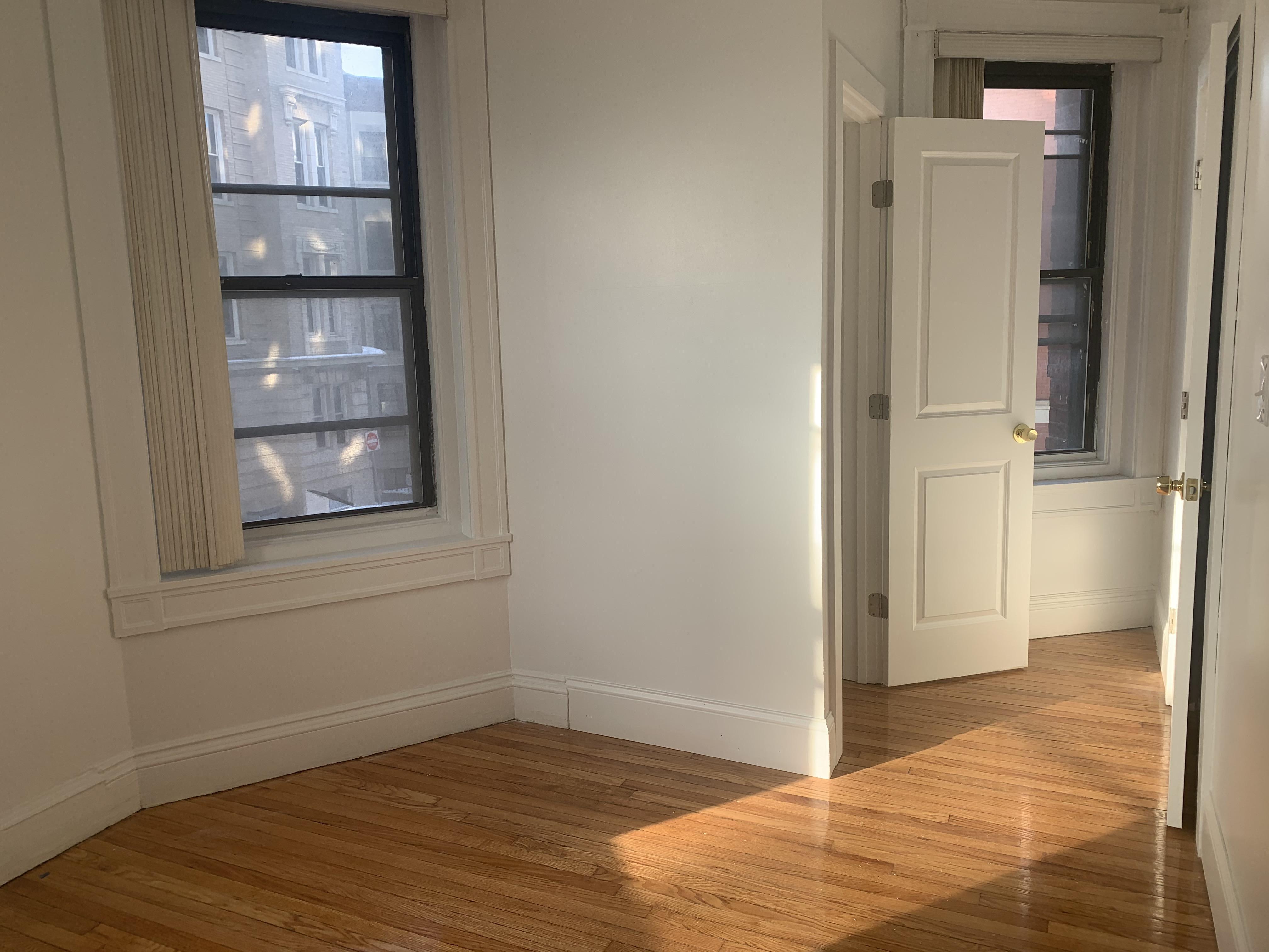 3 bed, 1 bath apartment for rent at 91 Westland Ave Unit 220A, Fenway — photo 6 of 15