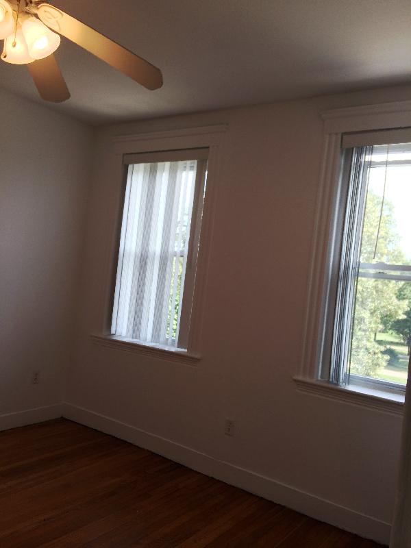 Studio bed, 1 bath apartment for rent at 95 Park Dr Unit 17, Fenway — photo 3 of 4