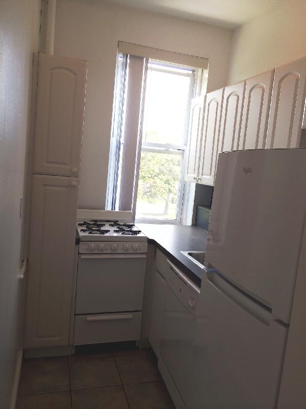 Studio bed, 1 bath apartment for rent at 95 Park Dr Unit 17, Fenway — photo 4 of 4