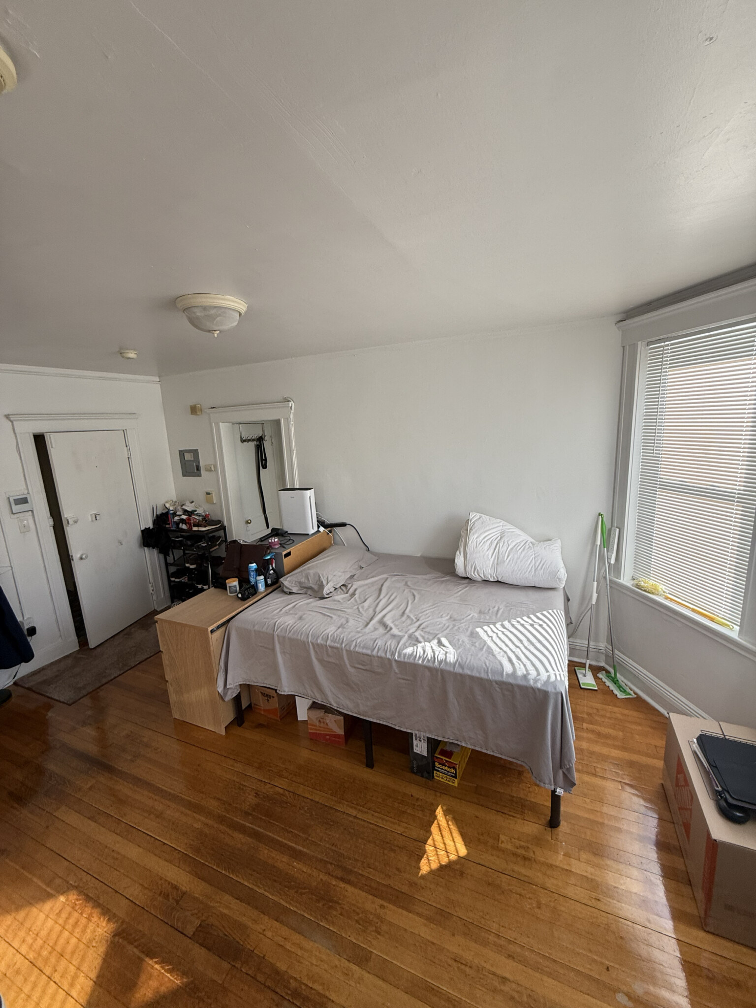 Rental image