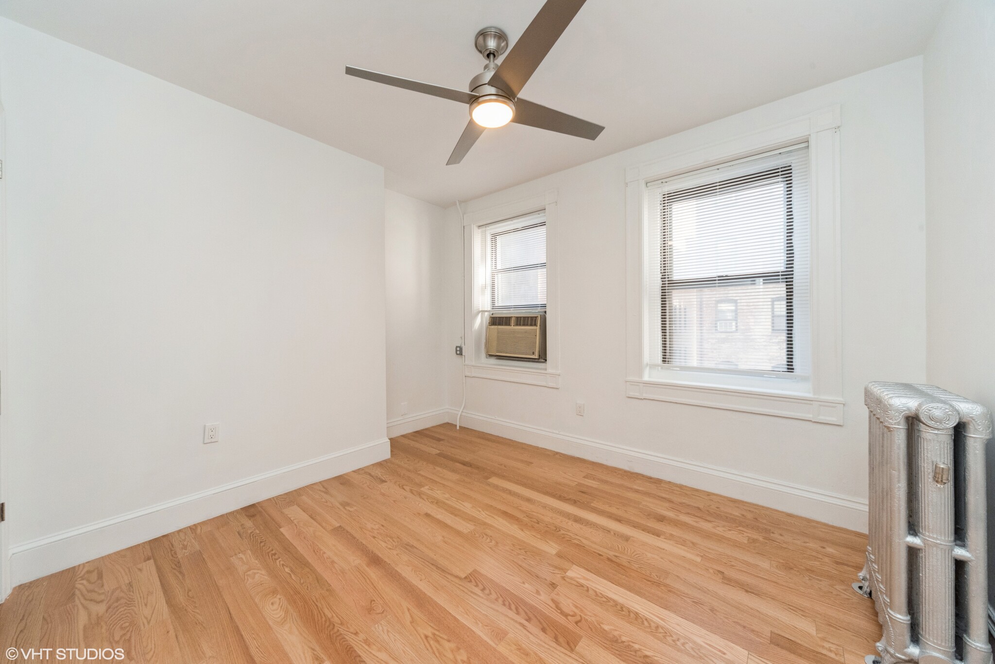Rental image