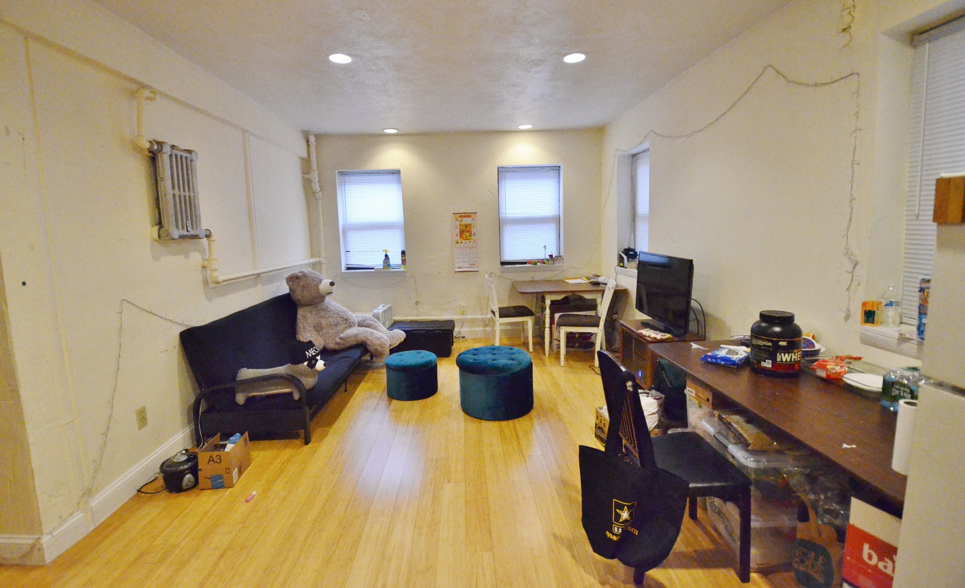 Rental image