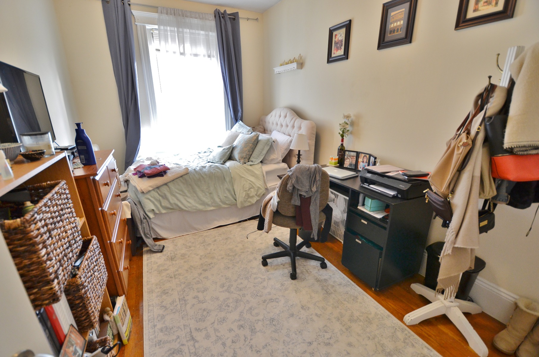 Rental image