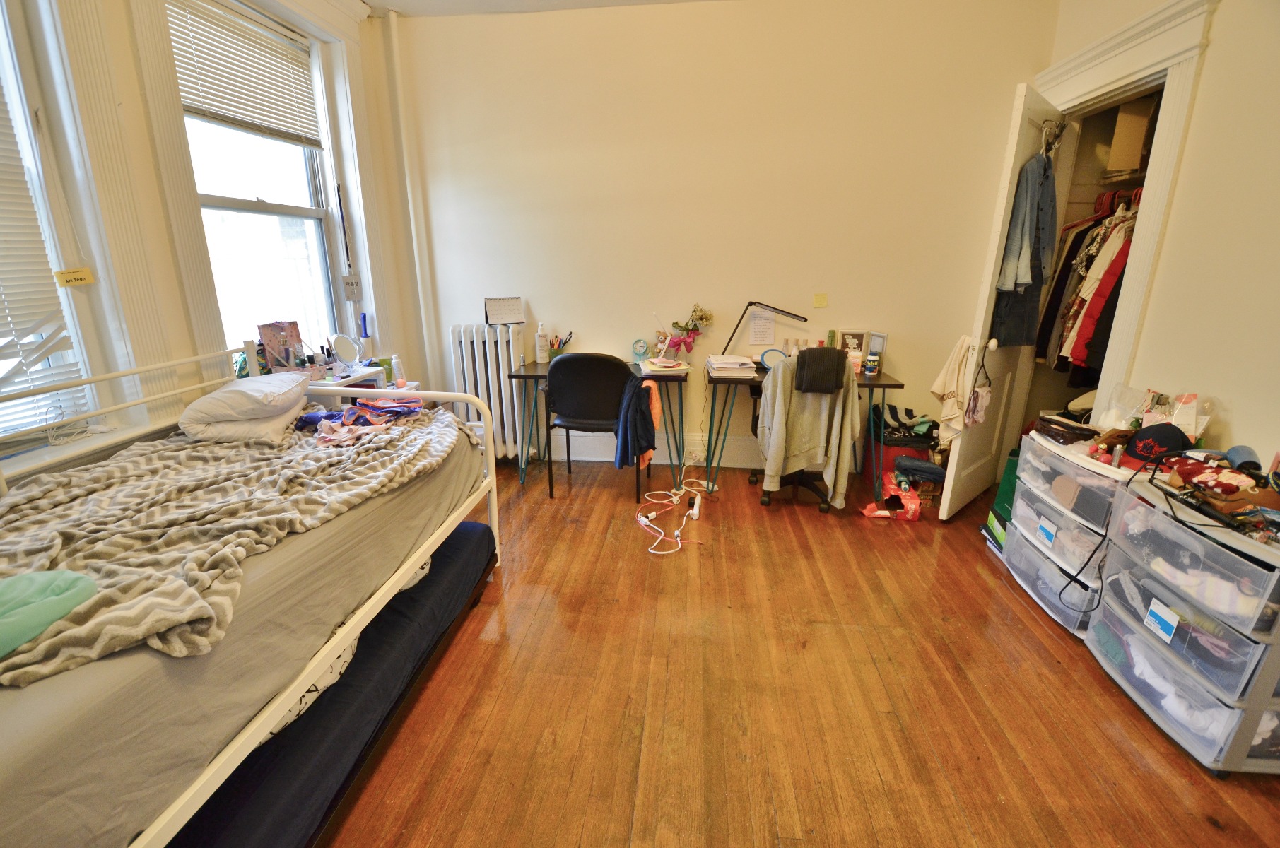 Rental image