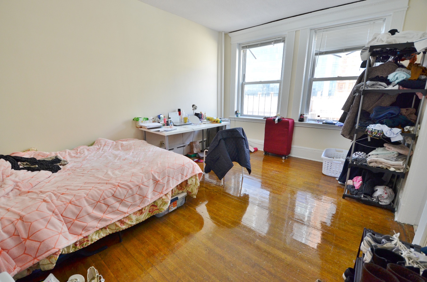 Rental image