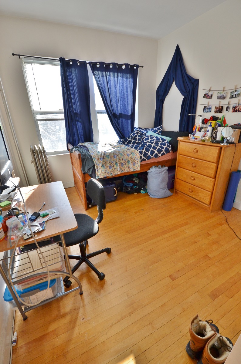 Rental image