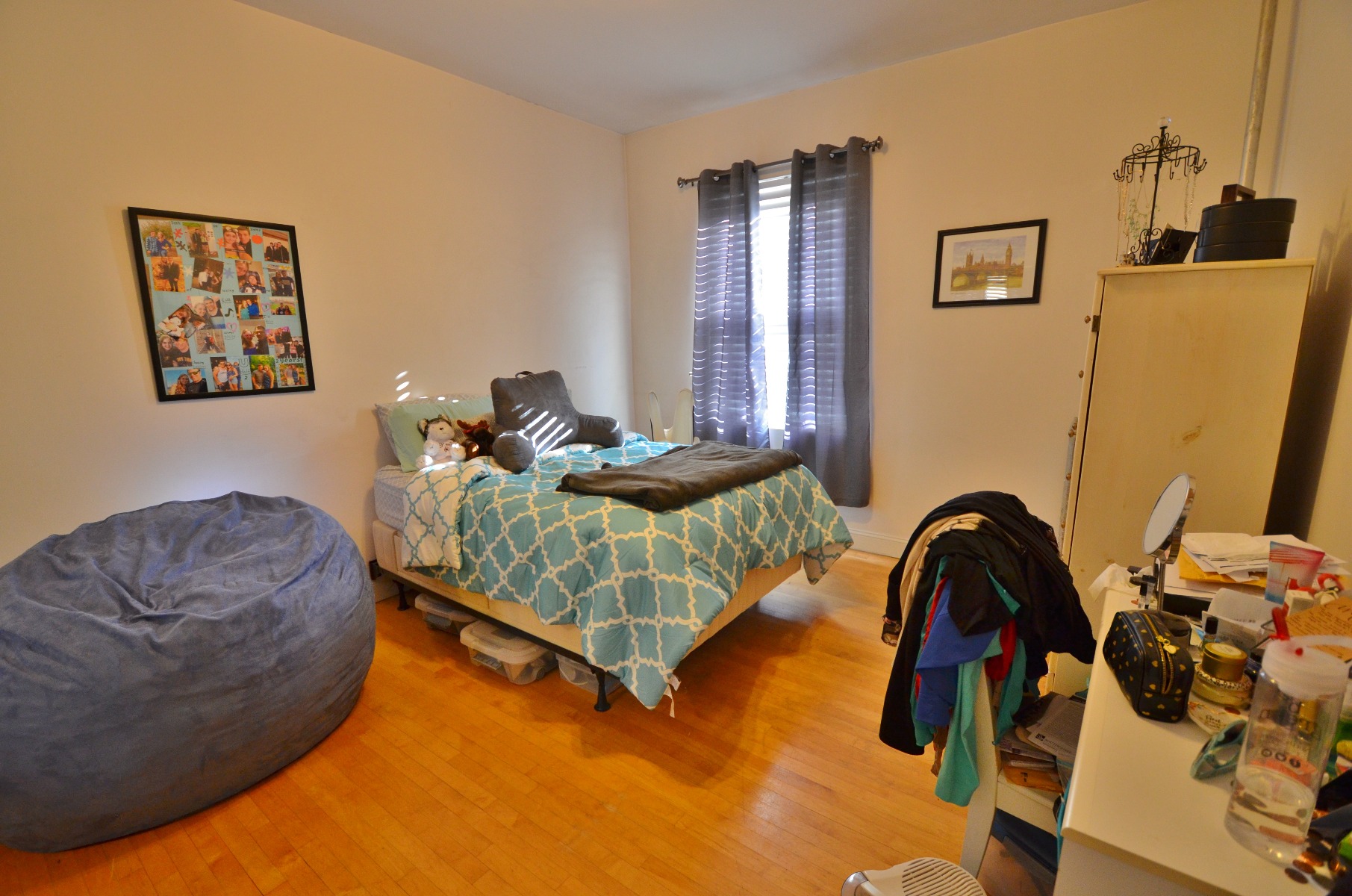 Rental image
