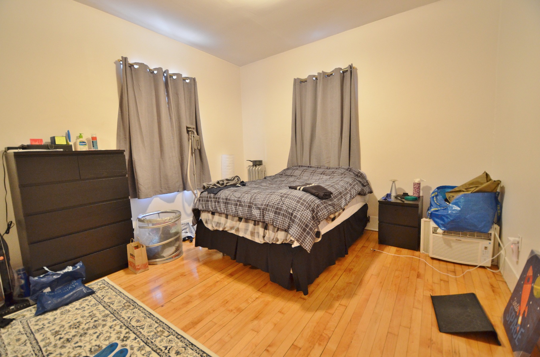 Rental image