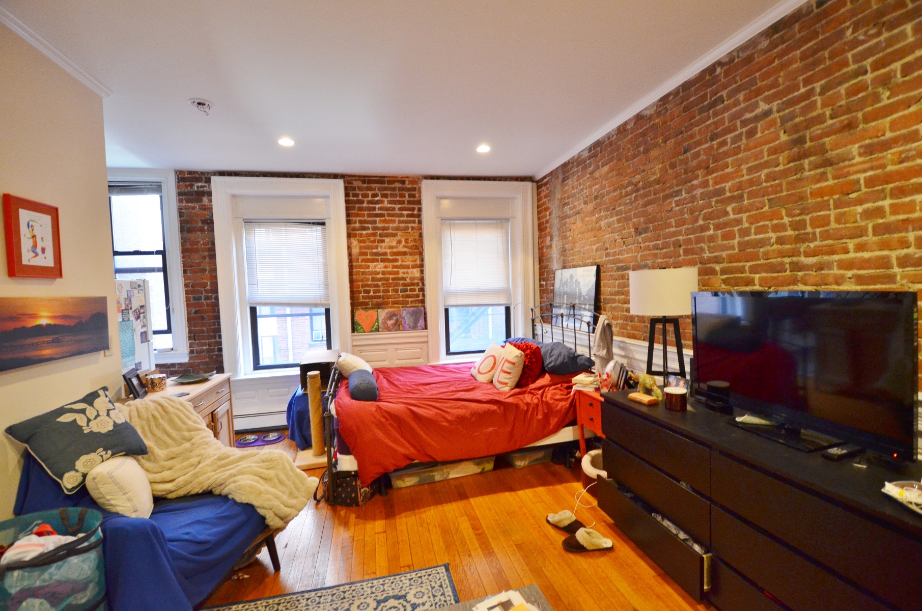 Rental image