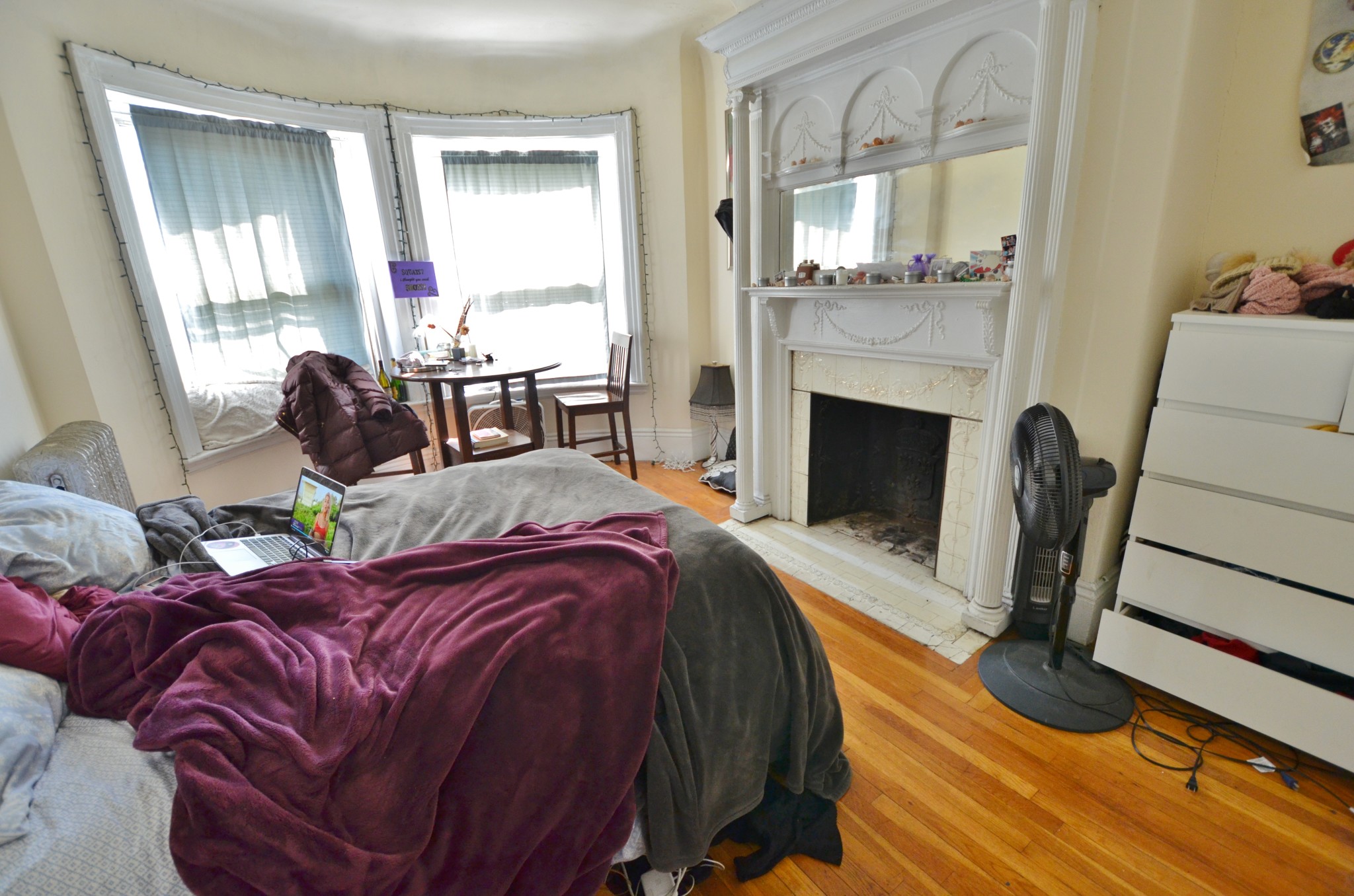 Rental image