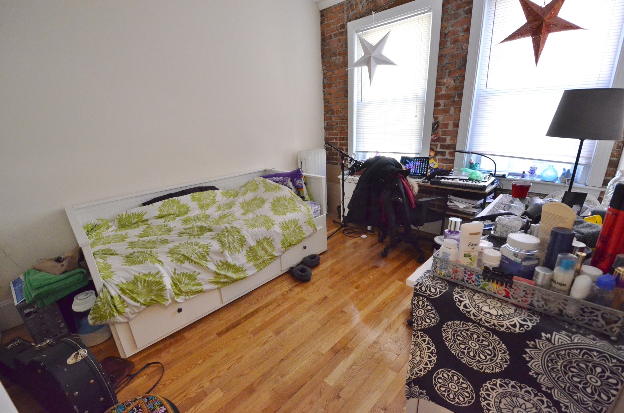 Rental image