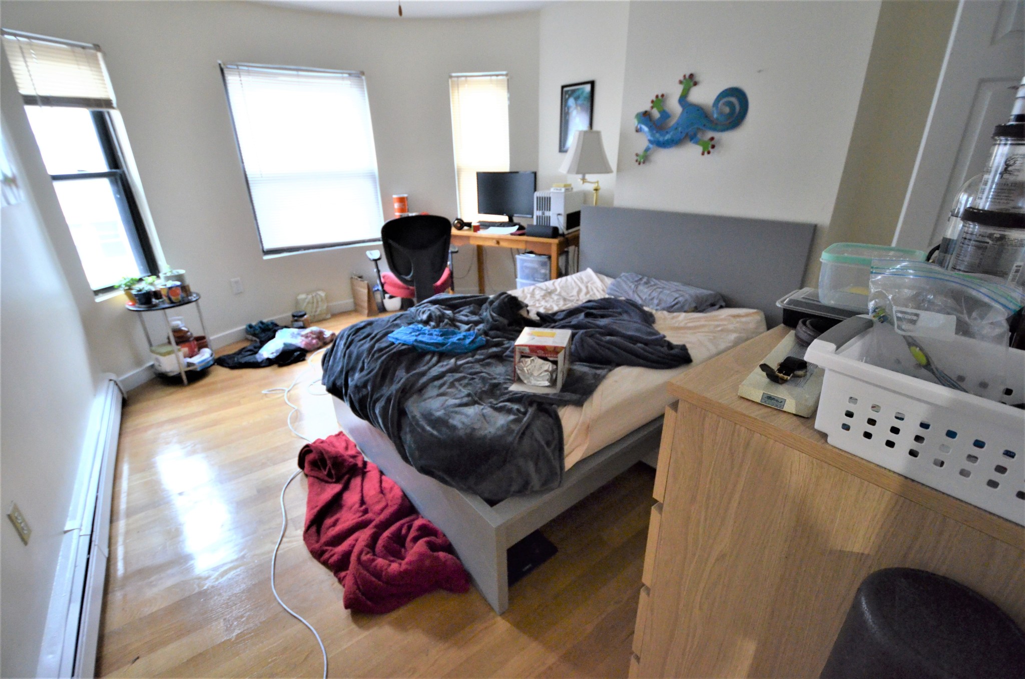 Rental image