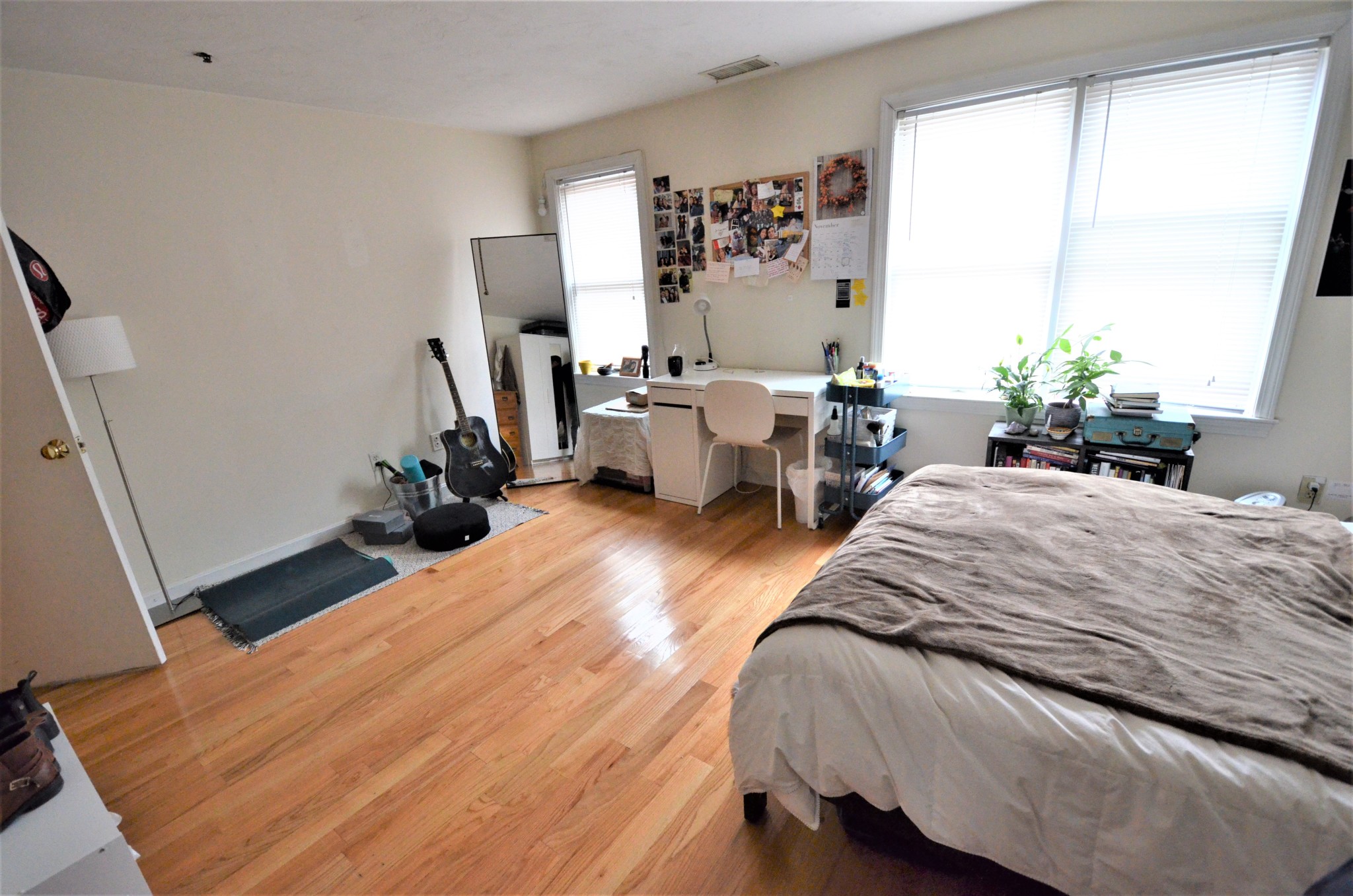 Rental image