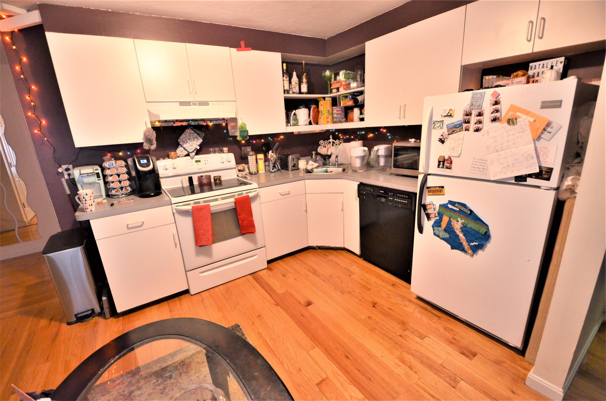 Listing featured image