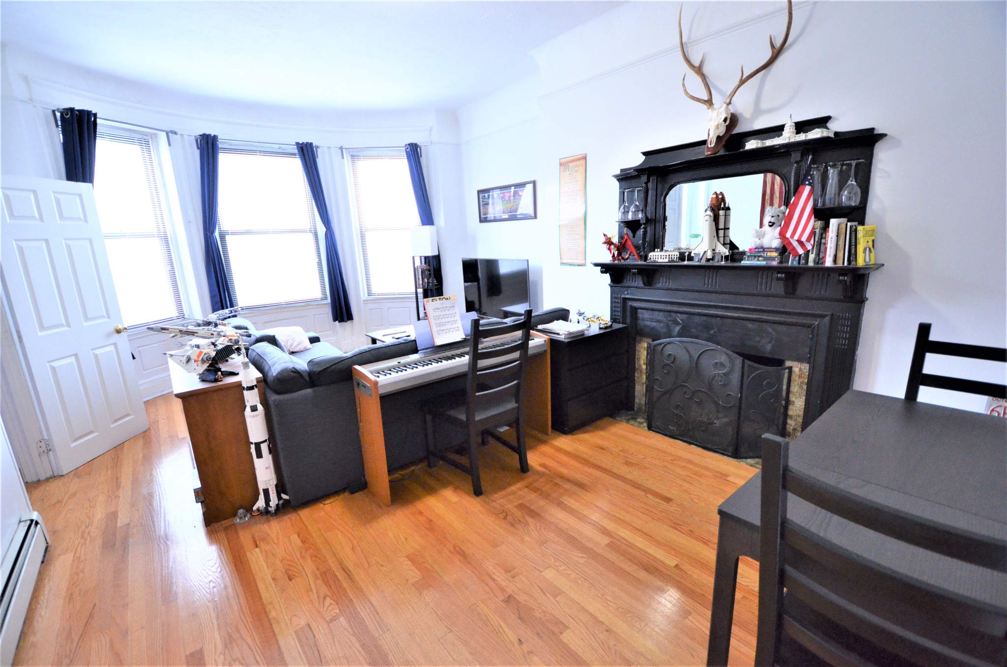 Rental image