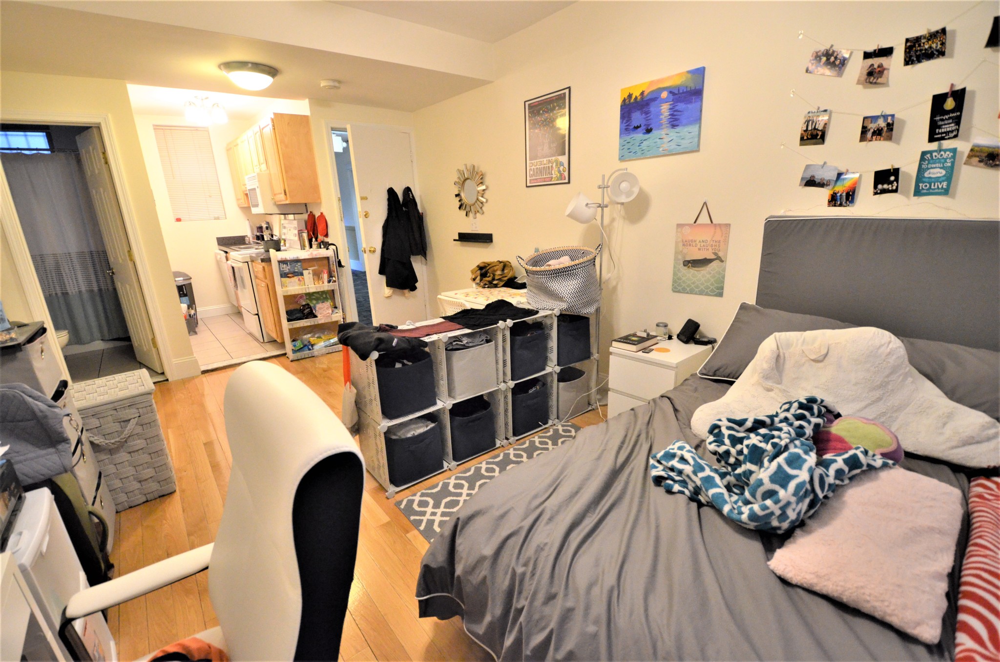 Listing featured image