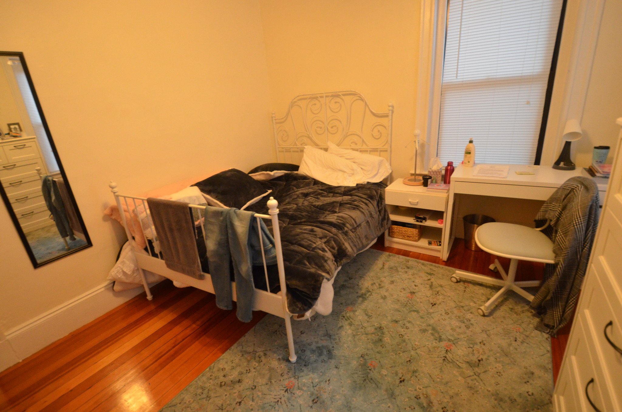 Rental image