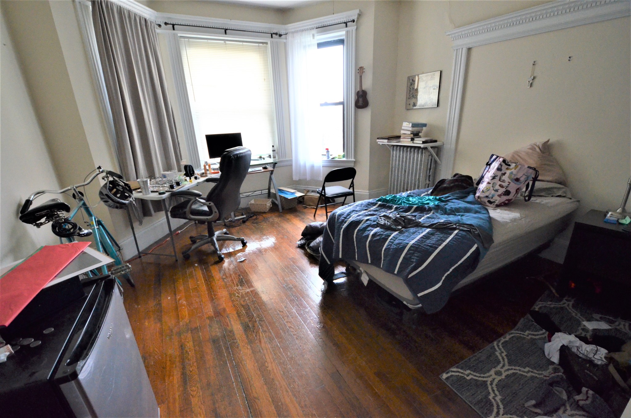 Rental image