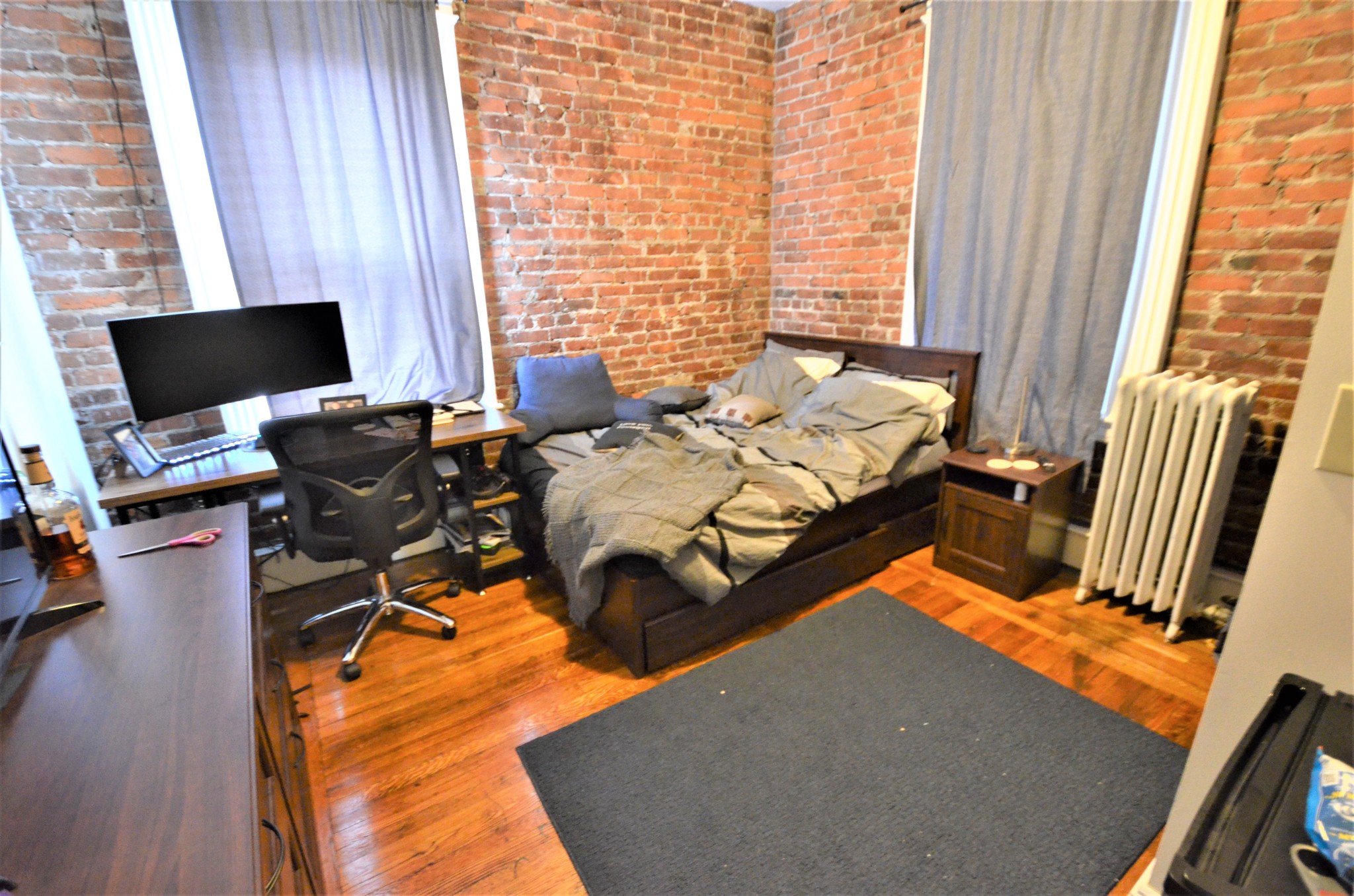 Rental image