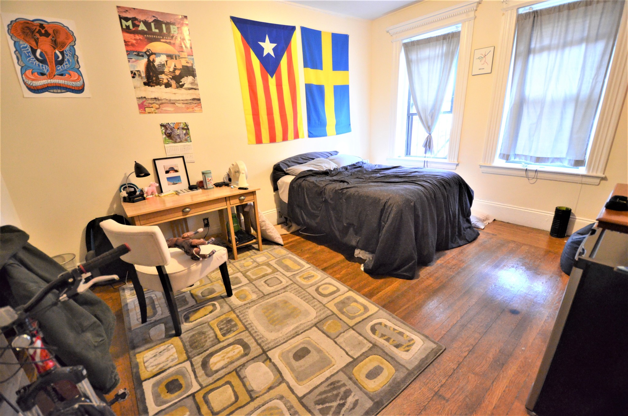 Rental image