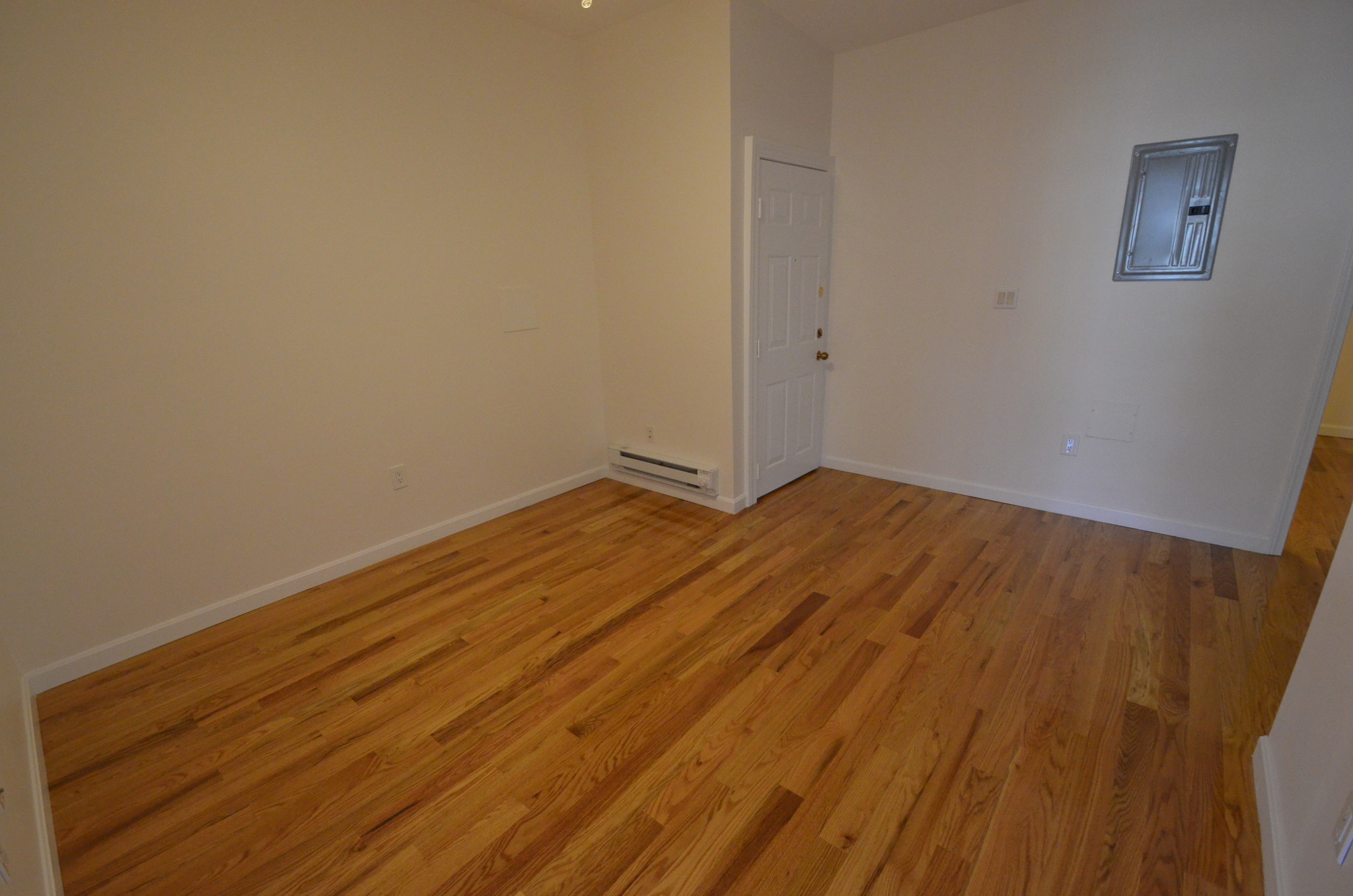 Listing featured image